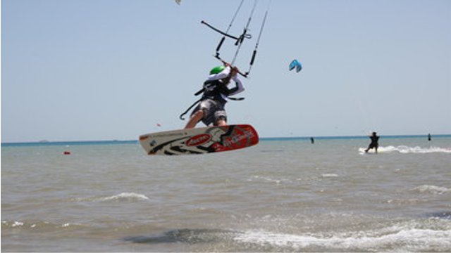 Tom Feldhusen – Eine deutsche Nachwuchshoffnung im Kitesurfen